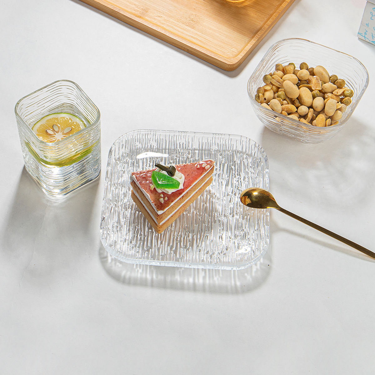Glass TABLEWARE With Charger Plate