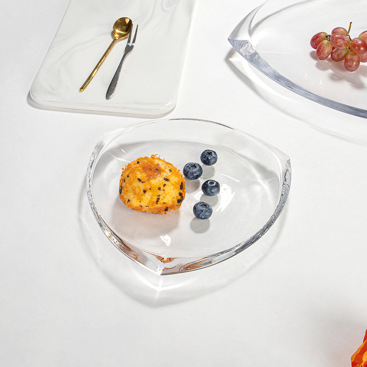 Glass fruit/cake plates for home decor