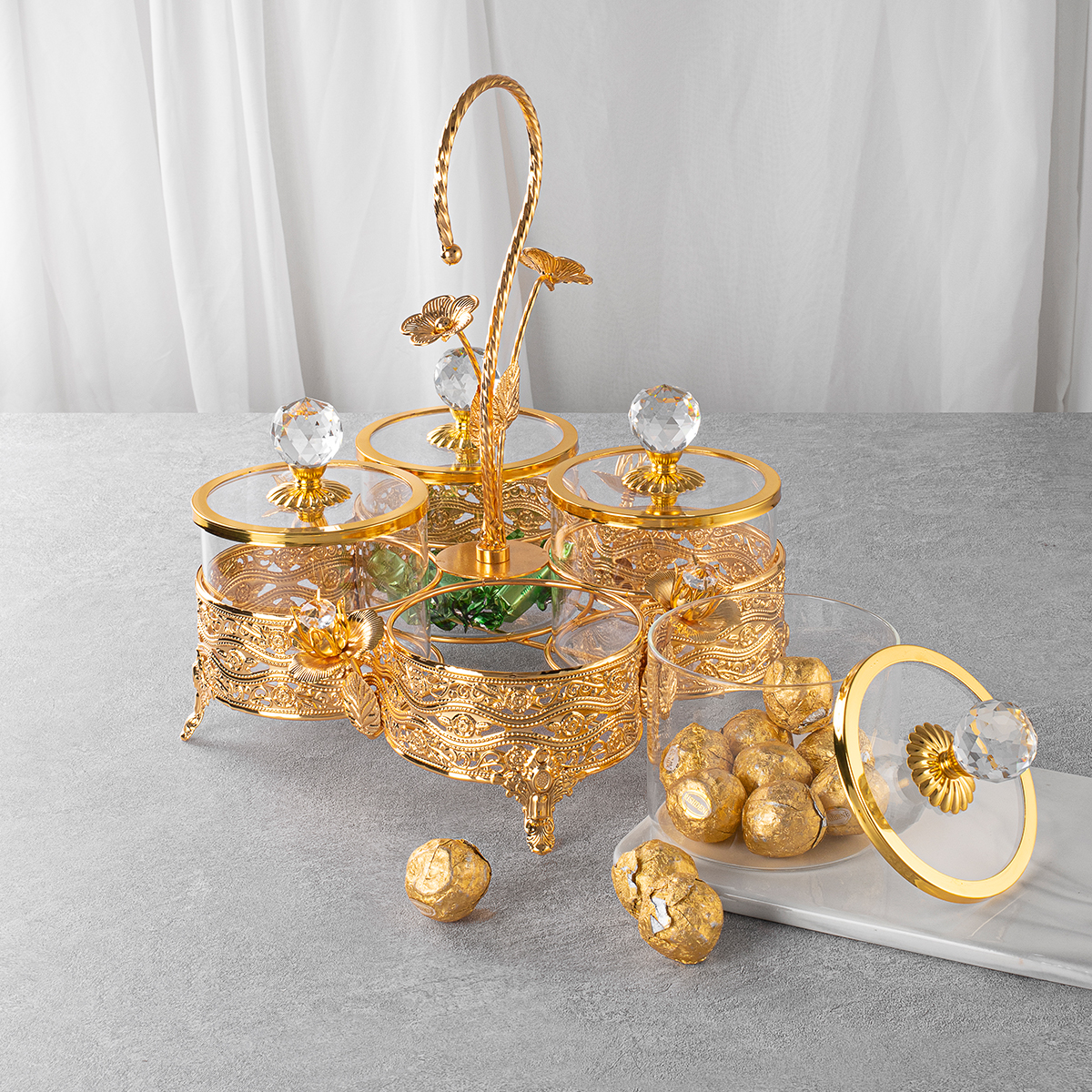 Modern golden Snack Dessert